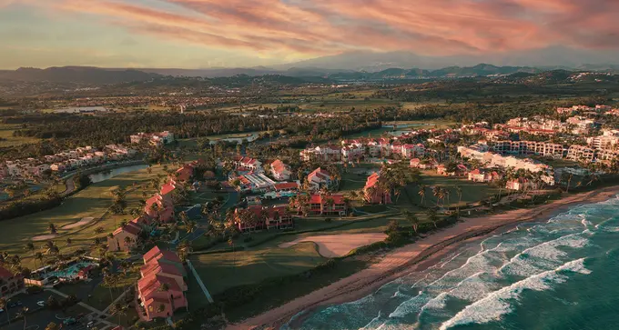 Wyndham Palmas Beach and Golf Resort ......