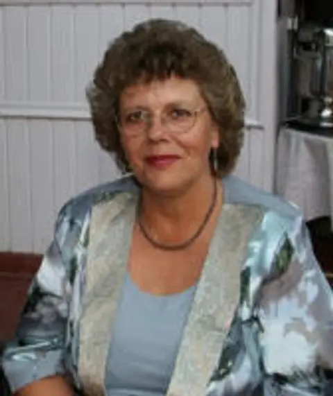 Teresa Russell