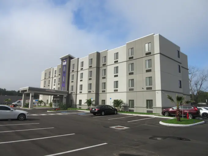 Sleep Inn & Suites Tampa ......