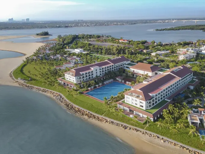 Renaissance Hoi An Resort & Spa ......