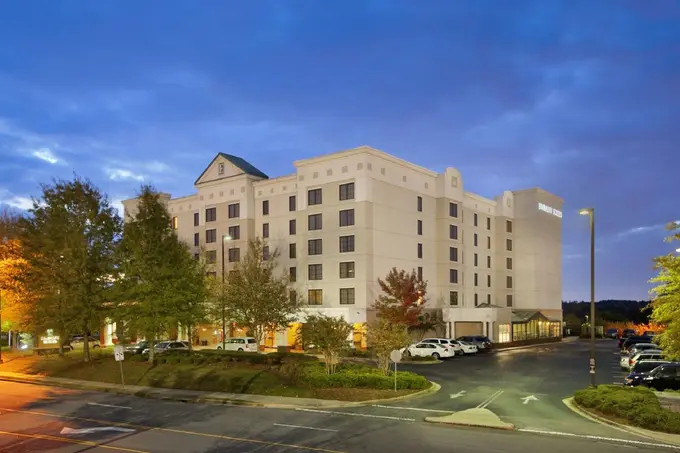 Embassy Suites by Hilton Atlanta Alpharetta ......