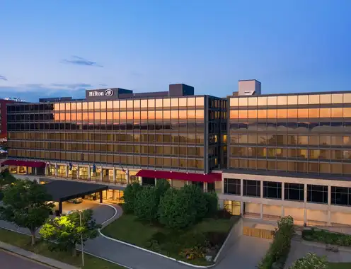 Hilton Hotel Champlain, Curio Collection