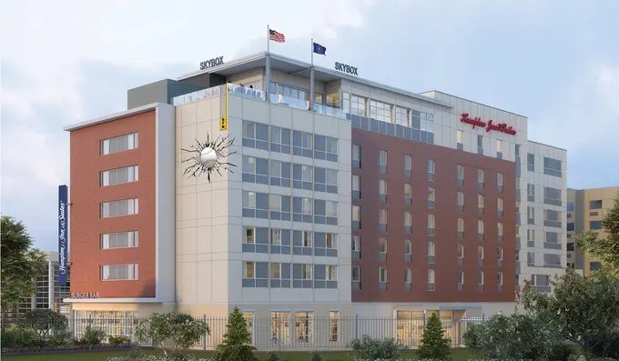 Hampton Inn & Suites by Hilton Fort Wayne Downtown ......