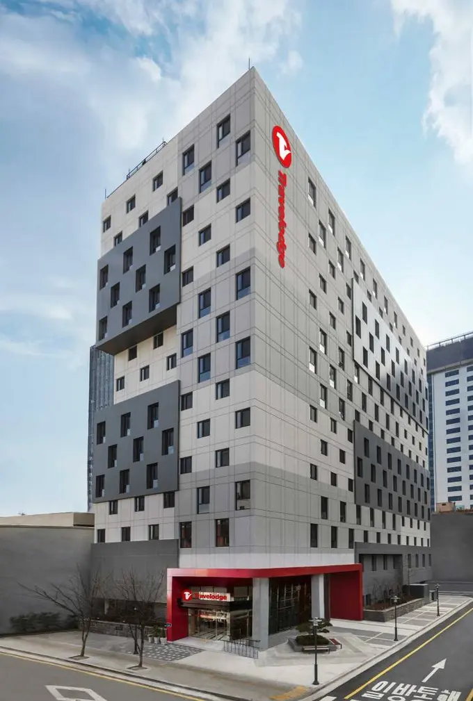 Travelodge Myeongdong Euljiro ......