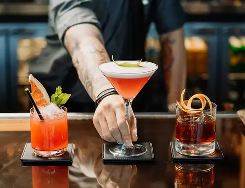 The Complete Guide to Cocktail Ice