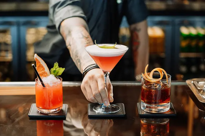 The Complete Guide to Cocktail Ice