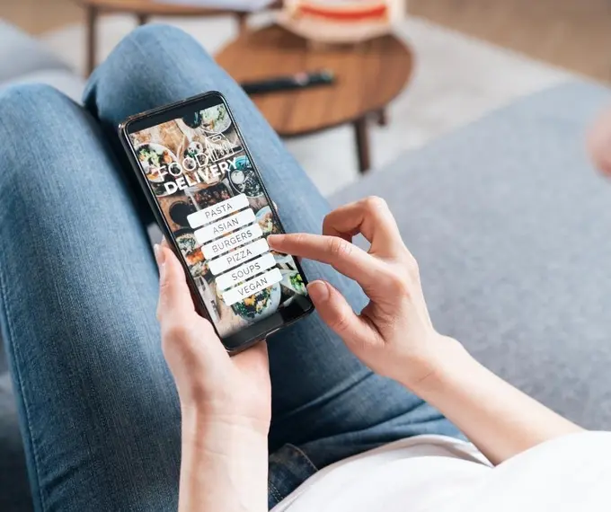 Why the F&B business needs multiple sales channels - by Katrin Vellesalu