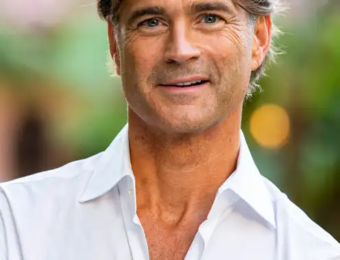 James R. Hedges, IV