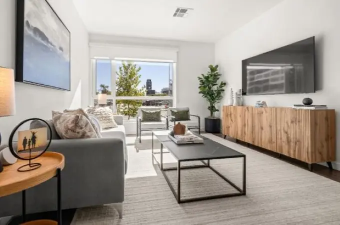 Placemakr Reno ......