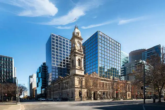 Adelaide Marriott Hotel ......
