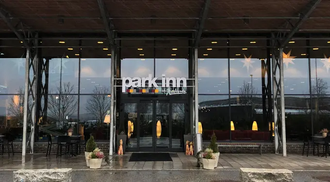 Park Inn By Radisson Oslo Airport, Gardermoen Hotel ......