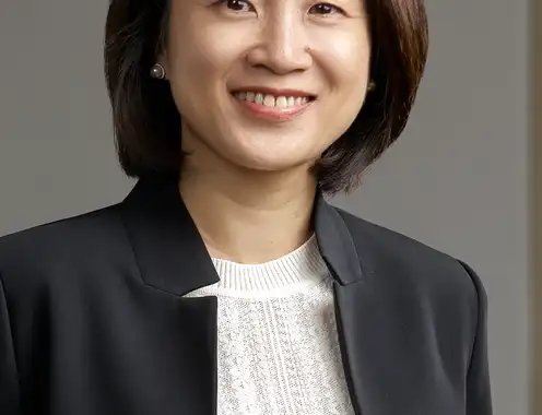 Angela Zhou