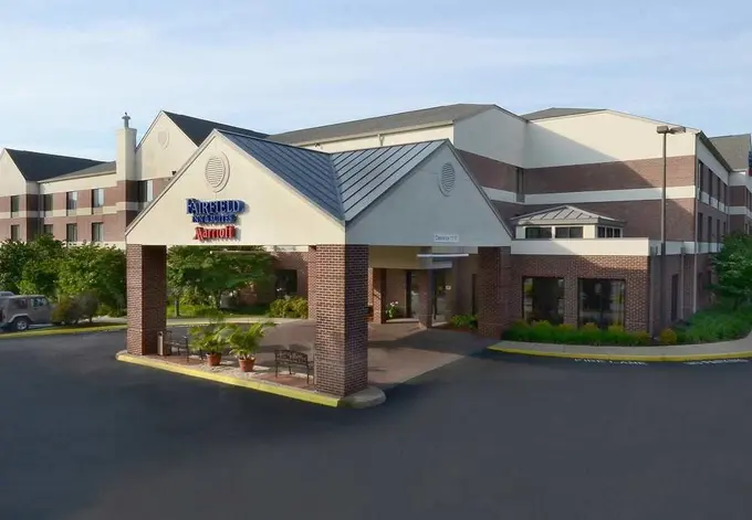 Fairfield Inn & Suites by Marriott in Charlottesville ......