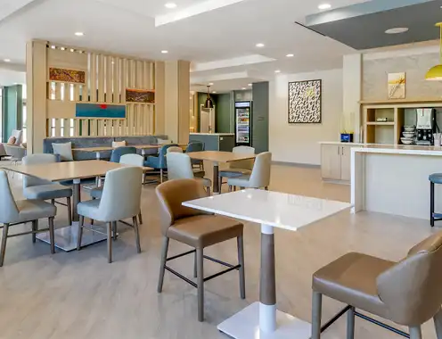 Choice Hotels International Introduces Sharpened Brand Identities and Refreshed Brand Prototypes for Comfort and Country Inn & Suites by Radisson