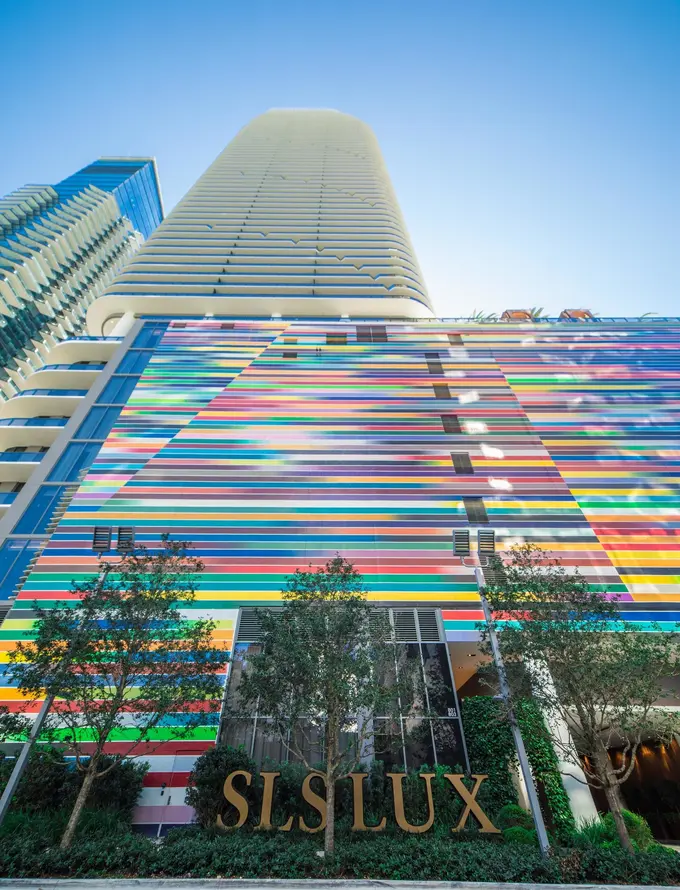 SLS LUX BRICKELL ......
