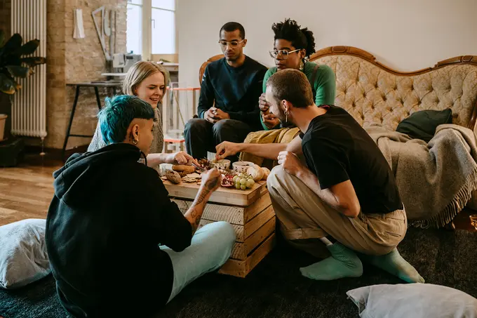 Booking.com Research Reveals How LGBTQ+ Travelers Are Taking Control of Their Trips