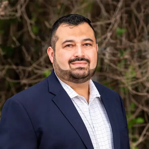 Juan Flores