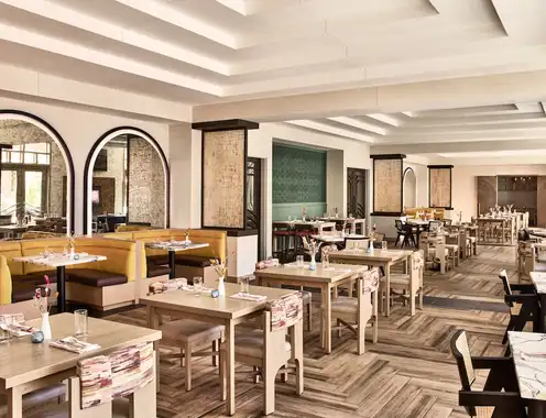 Renaissance Phoenix Glendale Hotel & Spa