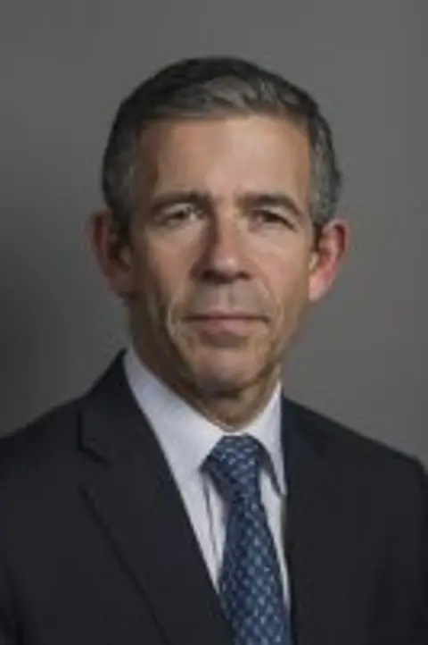 Dr. Fabien Fresnel