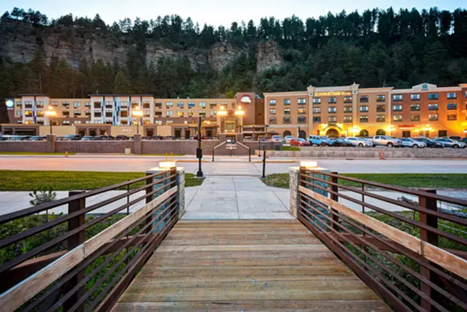 DoubleTree by Hilton Deadwood at Cadillac Jack's ......