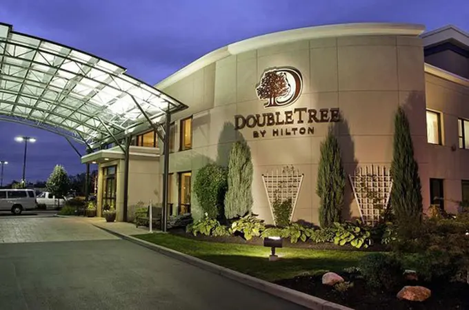 DoubleTree by Hilton Napier ......