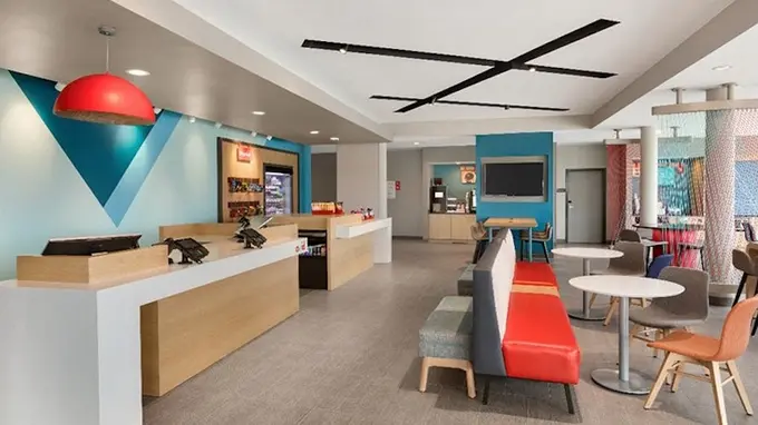 avid hotel Coralville - Iowa City by IHG ......