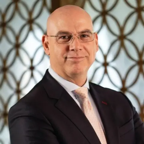 Hotel Manager Image 683x1024 1