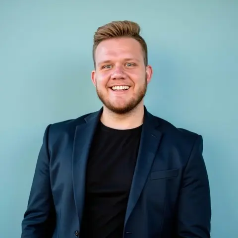 Ryan Palomo