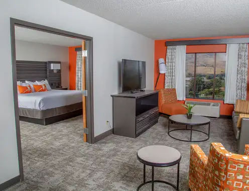 Hells Canyon Grand Hotel