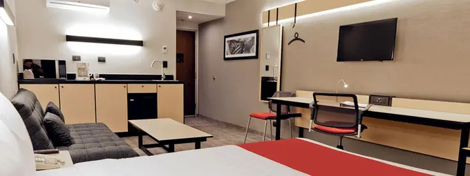 hotel City Express Plus Medellin ......