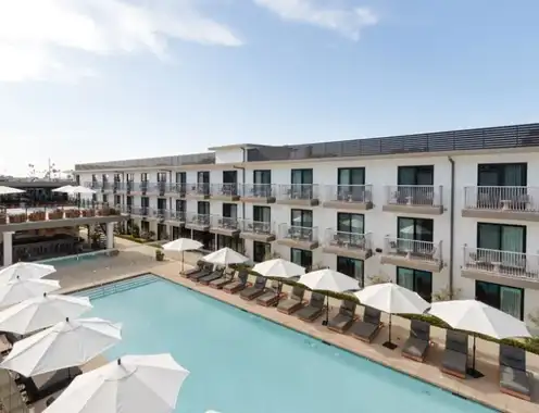 Lum Hotel