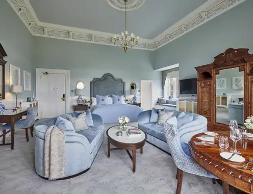 6.matfen Hall Bedroomb