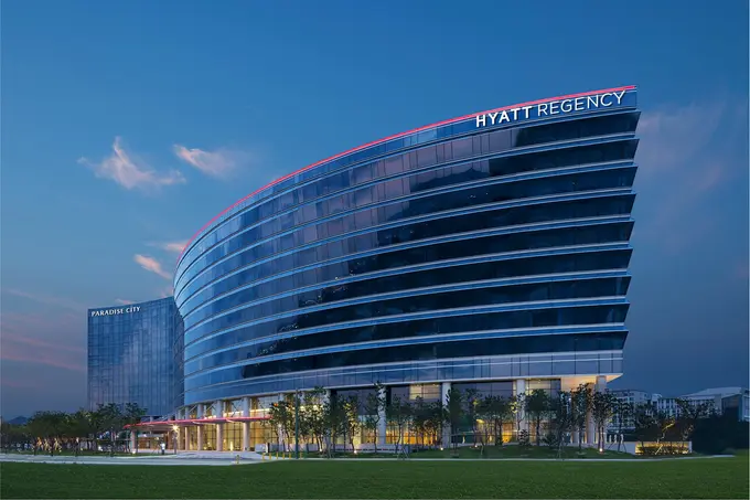 Exterior+ +west+tower+ +grand+hyatt+incheon 고화질 0220 ......