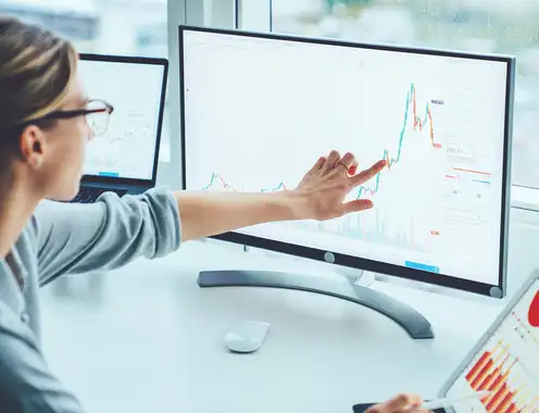 Final Call: Finalizing Your 2025 Hotel Budget and Flipping it to a Forecast