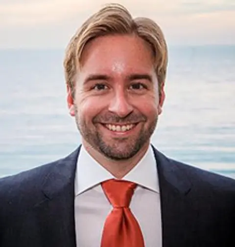Dustin Irwin