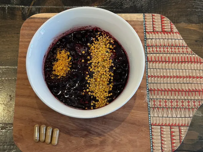 Defining Longevity Cuisine in a Berry Bowl Example09102018