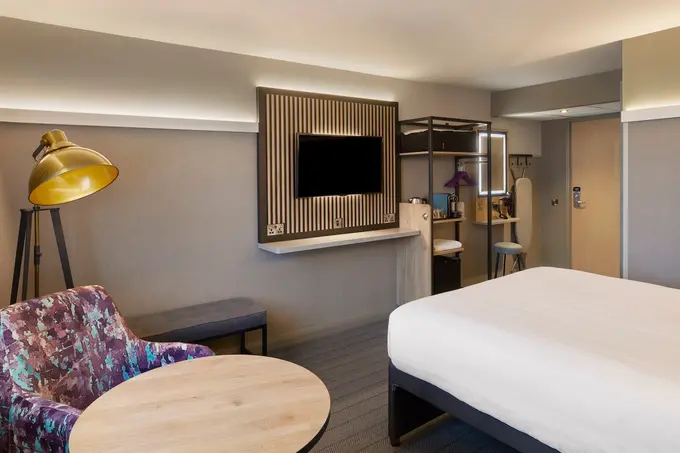 Premier Plus Bedroom Pan Room Shot ......
