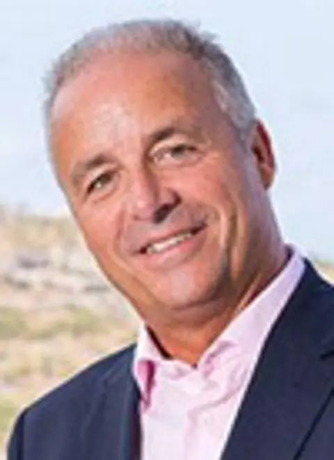 Jordi E. Tarrida