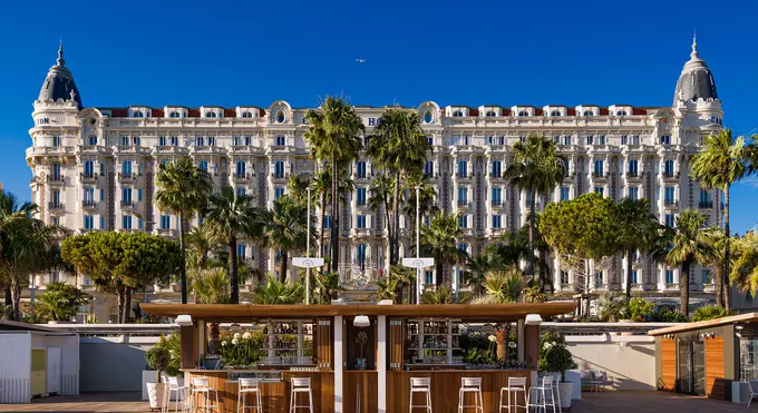 Carlton Cannes, a Regent Hotel ......