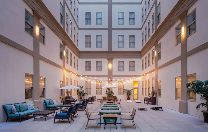 Hilton Richmond Downtown ......