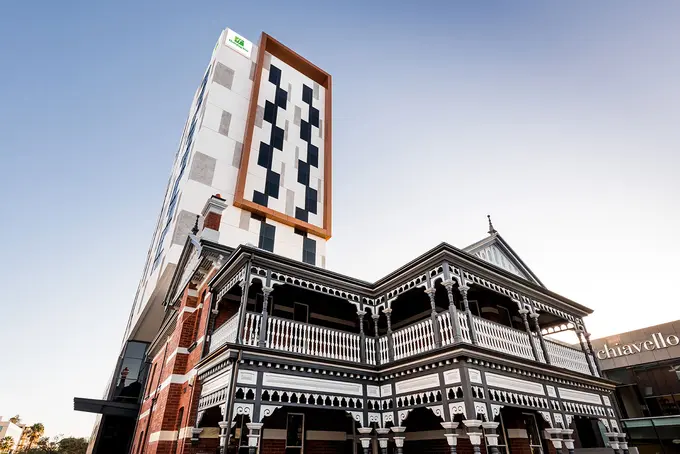 Holiday Inn West Perth ......