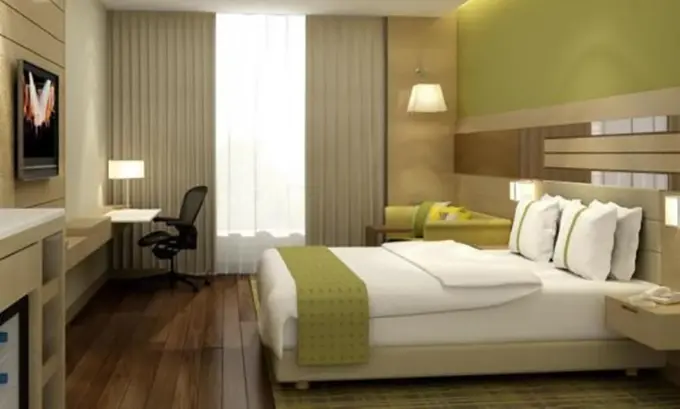 Holiday Inn Agra MG Road ......
