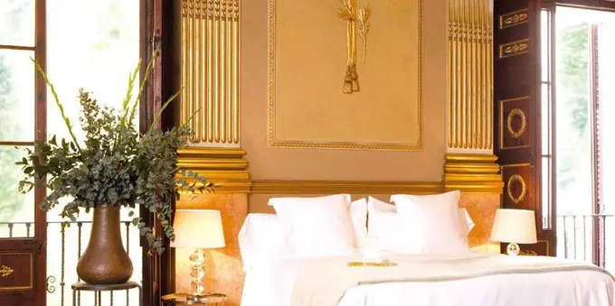 HOTEL MAM ......