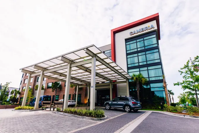 Raines Secures Management Contract for Cambria Charleston Riverview