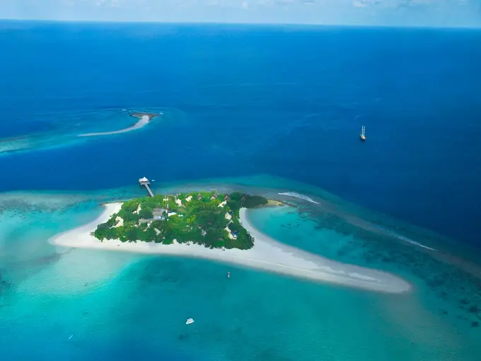 Address Madivaru Maldives Resort + Spa ......