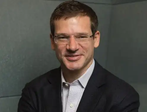 Marriott International Announces Retirement of David Flueck, Global Officer, Loyalty, Cards & New Businesses