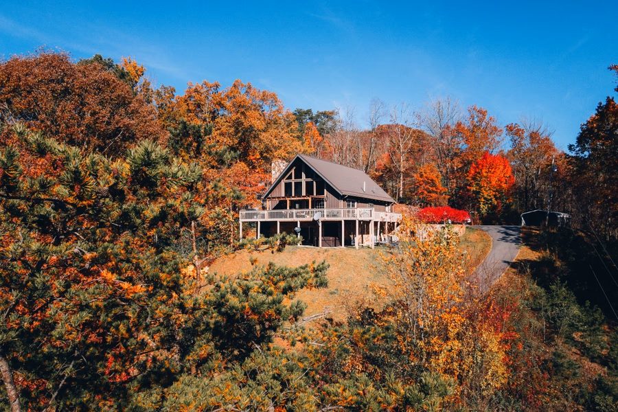 Now Open: Three Little Bears Retreat Introduces a New Kind of National Park Lodge Experience