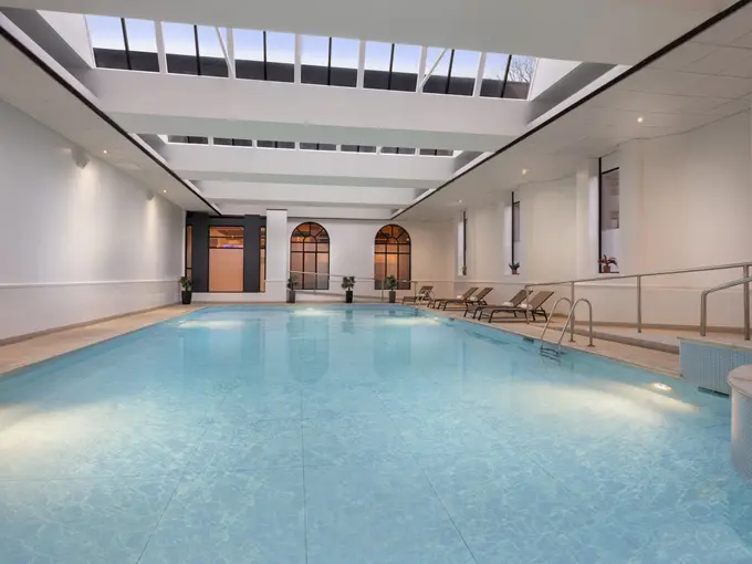 Glasgow Marriott Hotel ......