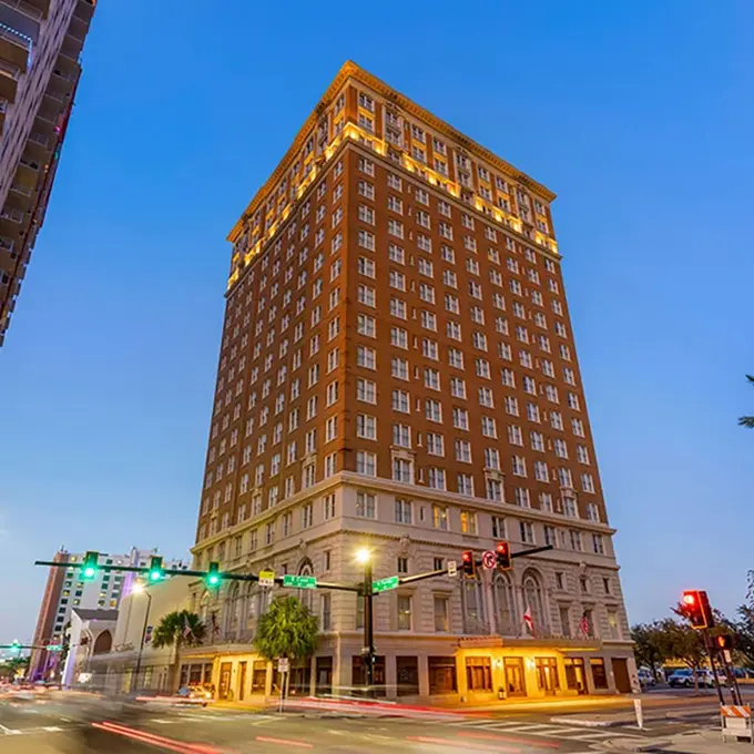 Floridan Palace Hotel, Tapestry Collection by Hilton ......