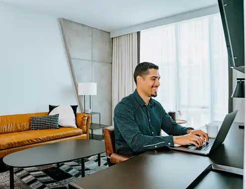 3 Ways Small Business Owners and Their Teams Can Travel Smarter